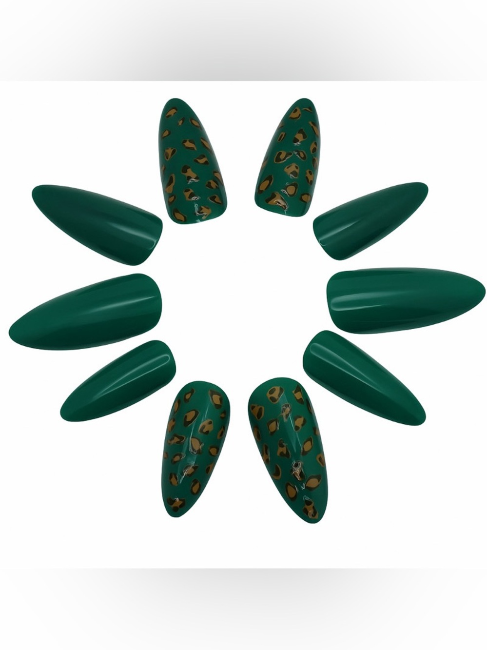 Leopard Luxe: Press-On nails